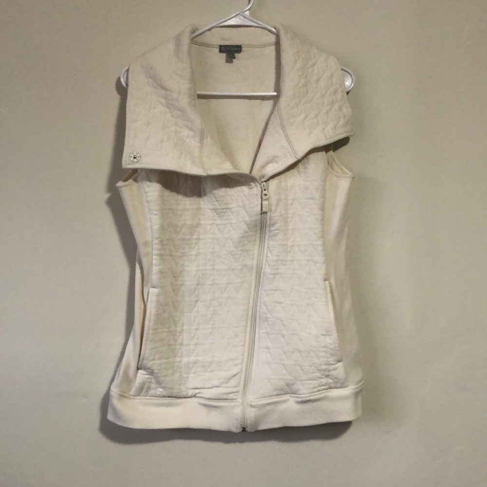 T by Talbots quilted vest cream medium ribbed sides fitted cinched waist